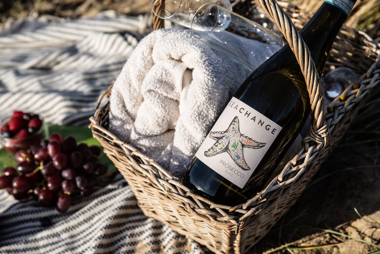 HOW PROSECCO BECAME THE UK'S FAVOURITE FIZZ